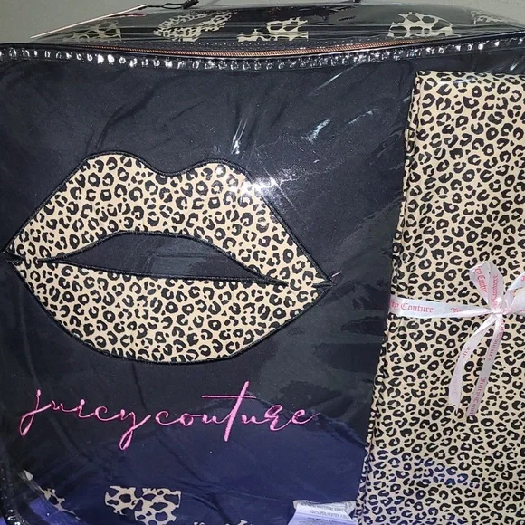 Juicy Couture Black and Gold 8-Piece Bed Set - Queen